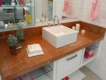 rojo alicante bathroom